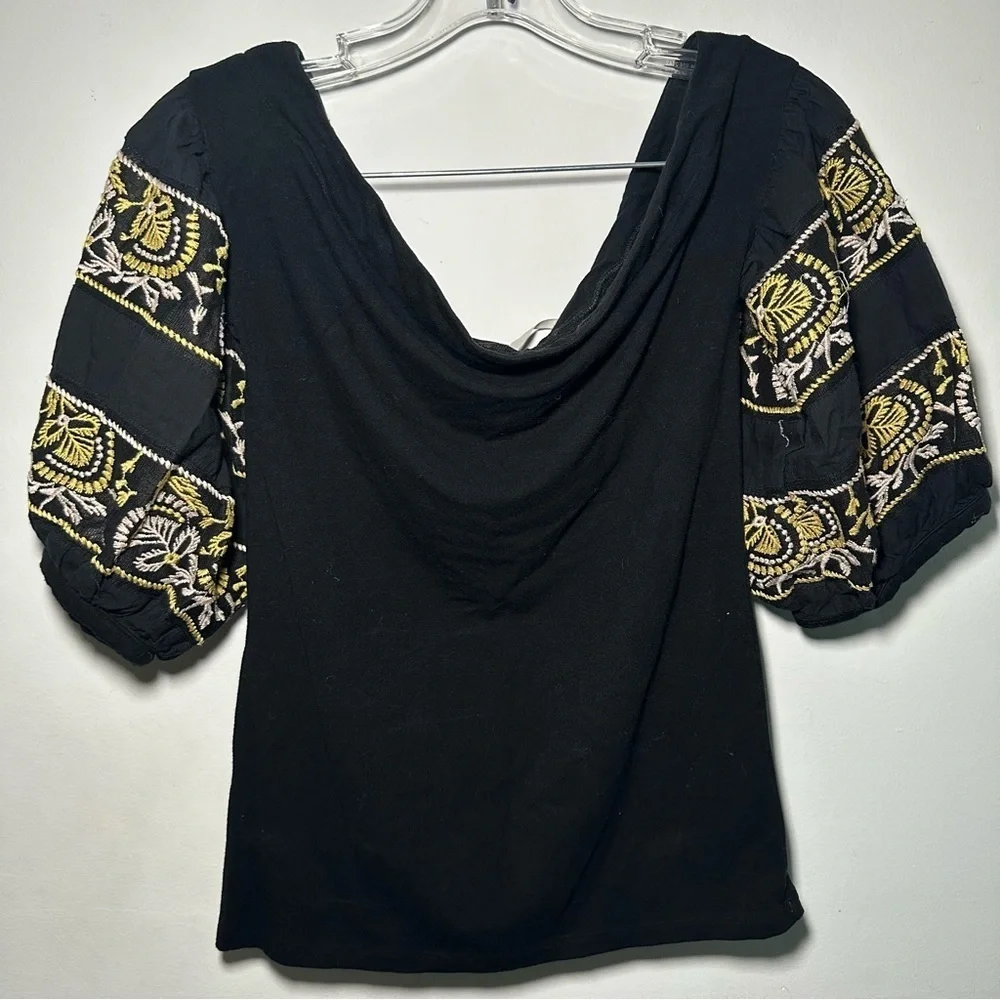 Free People Black Off Shoulder Blouse Gold Embroidery Puff Sleeves Size Small